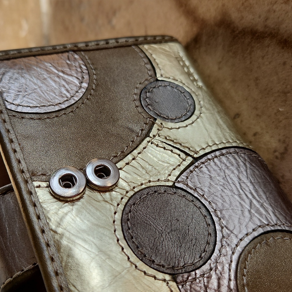 Fossil gold colored genuine leather wallet - Picture 12 of 12